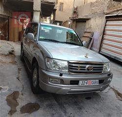 تۆیۆتا لاند کروزەر